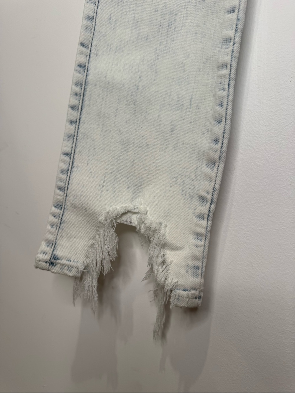 L’AGENCE High Waist Slim Harmon Jeans Electra Acid Wash Distressed Raw Hem 25 - Picture 8 of 14